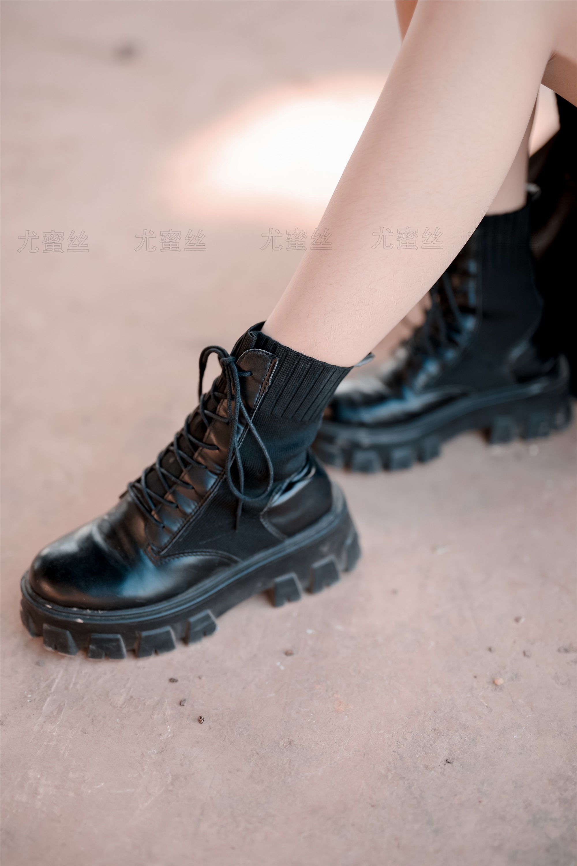 尤蜜丝 穿搭写真 NO.025